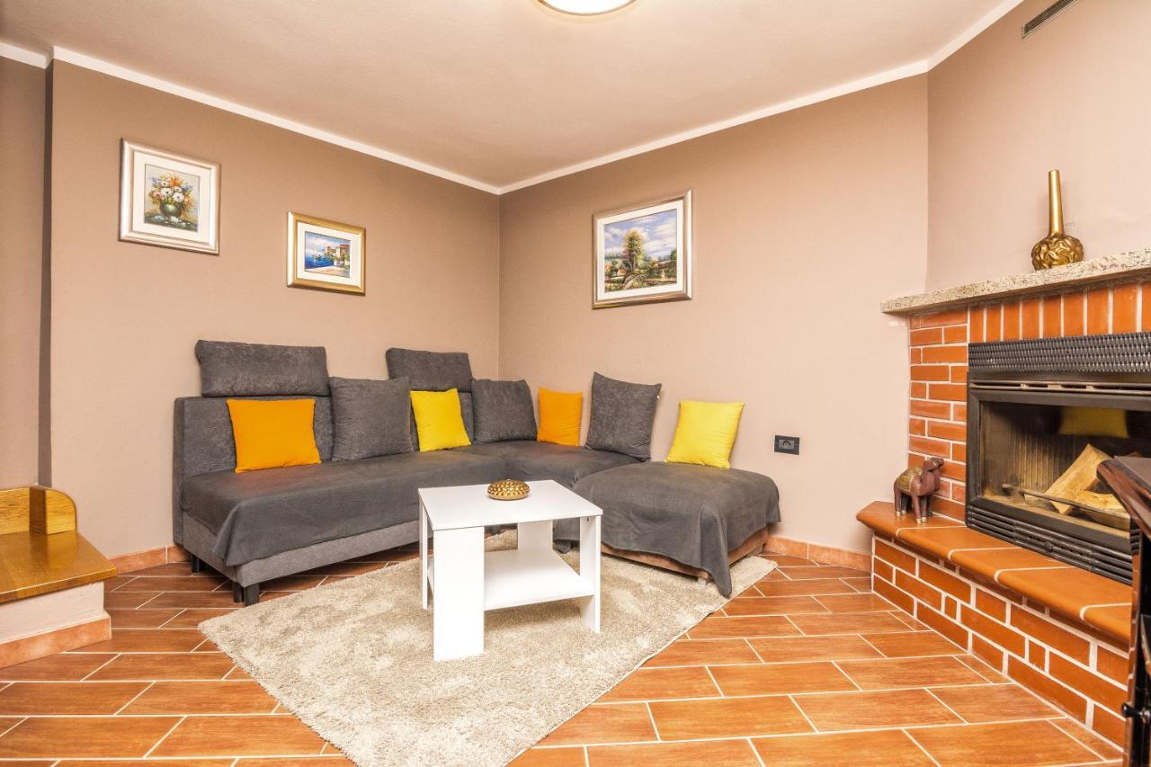 Guest House Marla Slivnica ภายนอก รูปภาพ